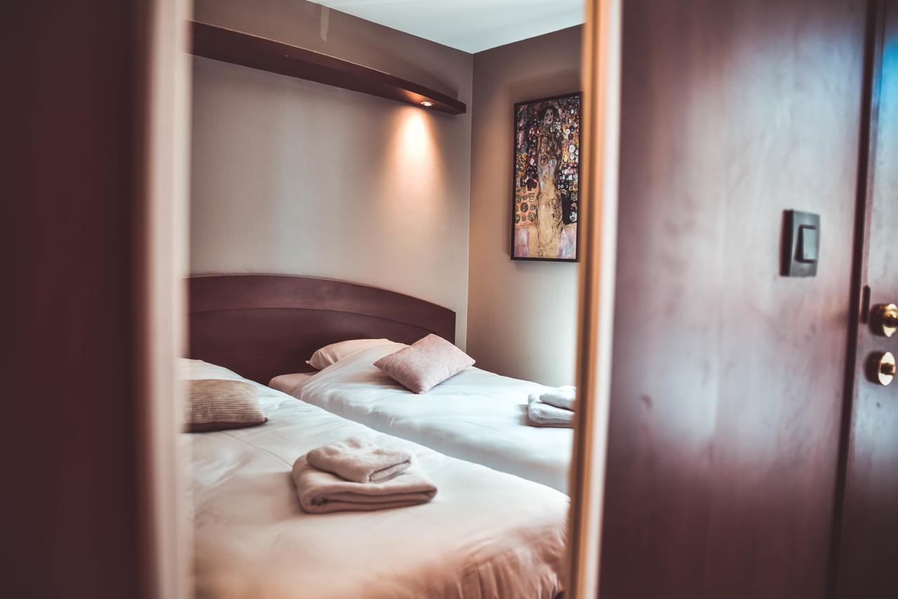 Hotel L'Etoile De Marie Rocroi ภายนอก รูปภาพ